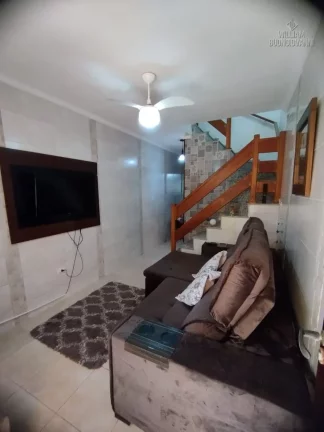 Imagem Sobrado em condominio fechado com piscina 100 metros da praia!