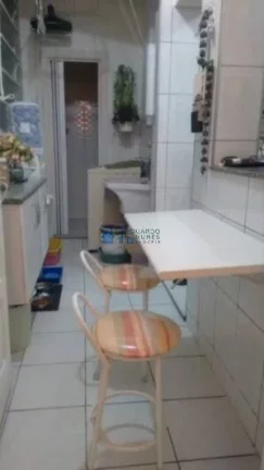 Imagem APARTAMENTO REFORMADO COM 02 QUARTOS NO BARRO PRETO!!!!!!