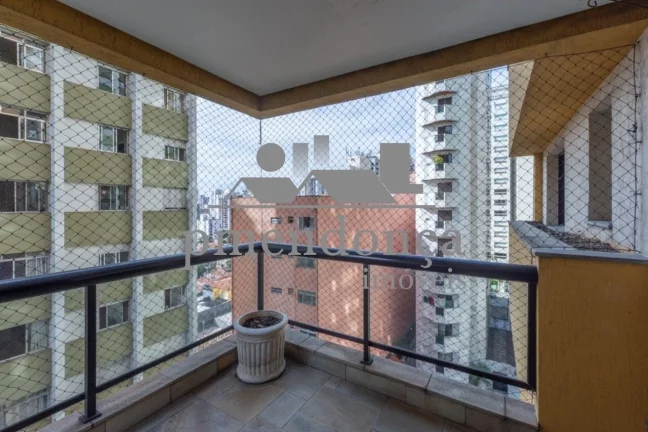 Imagem Apartamento na Rua Diana com 3 suítes e 3 vagas, 144m²
