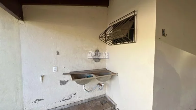 Imagem Casa à venda no Jardim Nenê Gomes, Uberaba!