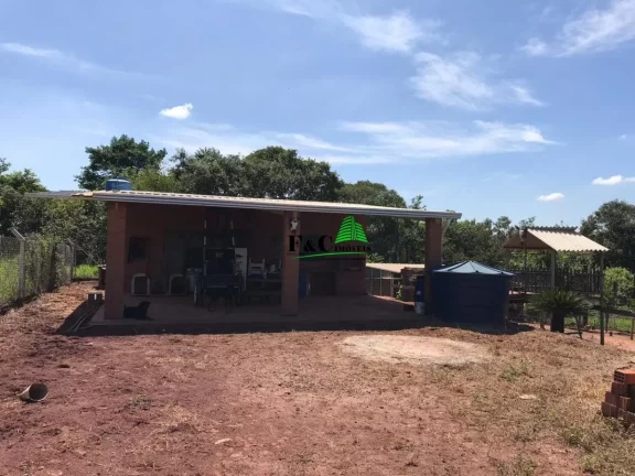 Imagem Chácara para Venda em Limeira, Área Rural de Limeira, 2 dormitórios, 1 banheiro, 4 vagas