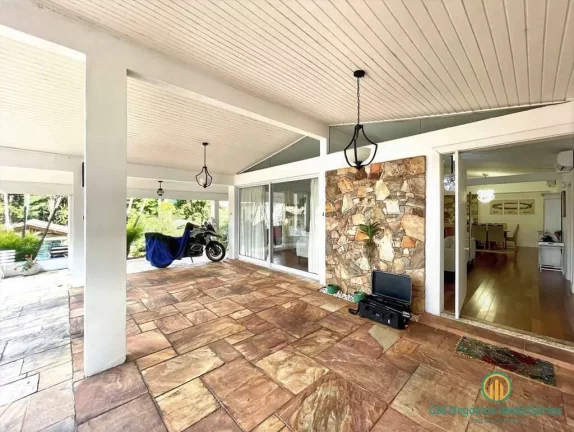 Imagem CASA TÉRREA, IMPECÁVEL! Gourmet, piscina, sauna!
