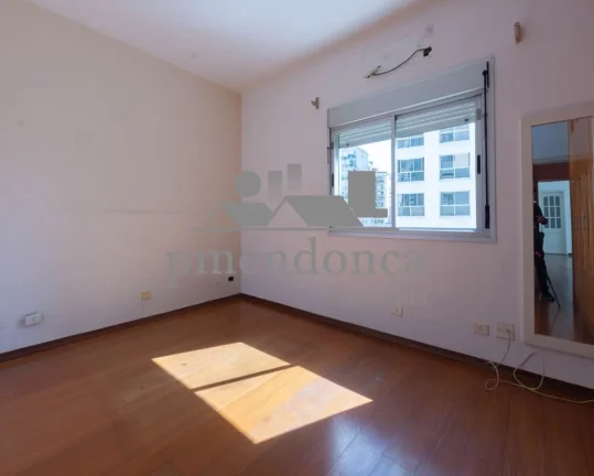 Imagem Apartamento 3 quartos, 1 suite, 2 vagas, 208 m²