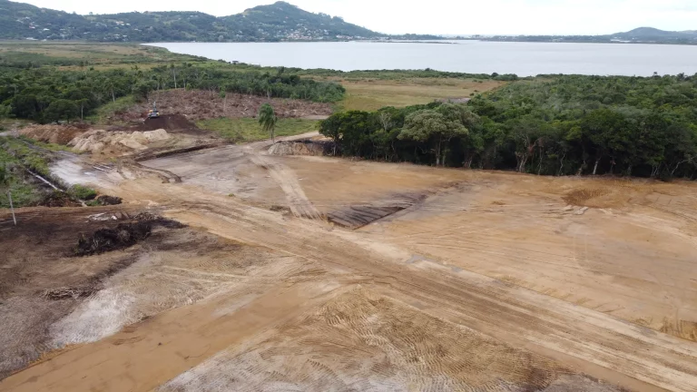 Imagem Terrenos à Venda no Parque Reserva da Lagoa - Loteamento Legalizado em Areias de Palhocinha, Garopaba-SC!