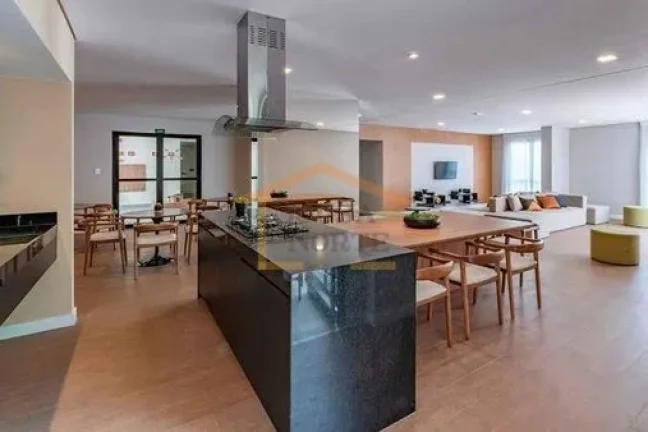 Imagem Apartamento com 41m², dispõe de 1 dormitório, 1 banheiro, sala, cozinha, armários na cozinha e d...