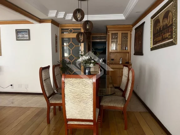 Imagem Apartamento Mobiliado à Venda em Copacabana com Vista para o Mar