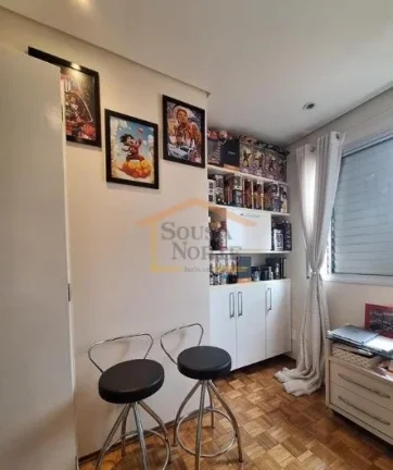 Imagem Apartamento de 47 m² com 2 dormitórios, sala para dois ambientes com sacada, cozinha e área de se...