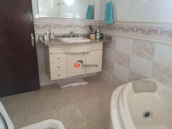 Imagem Sobrado à venda 3 Quartos, 1 Suite, 12 Vagas, 300M², Cerâmica, São Caetano do Sul - SP