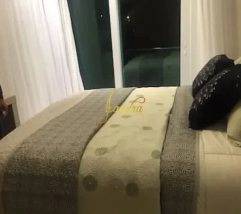 Imagem Casa condomínio com 05 suites e piscina aquecida