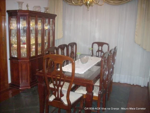 Imagem Casa com 3 dormitórios à venda, 310 m² por R$ 1.500.000,00 - Granja Viana - Carapicuíba/SP