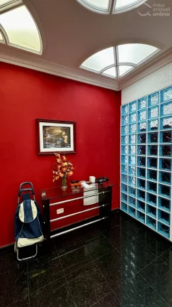 Imagem Apartamento com 200m2, 3 dormitórios (1 suíte) e 2 vagas demarcadas a venda no Bela Vista, São Paulo