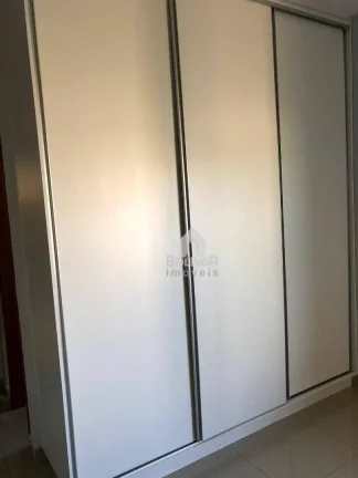 Imagem Casa com 3 dormitórios para alugar, 150 m² por R$ 2.940,00/mês - Araporã - Araporã/MG