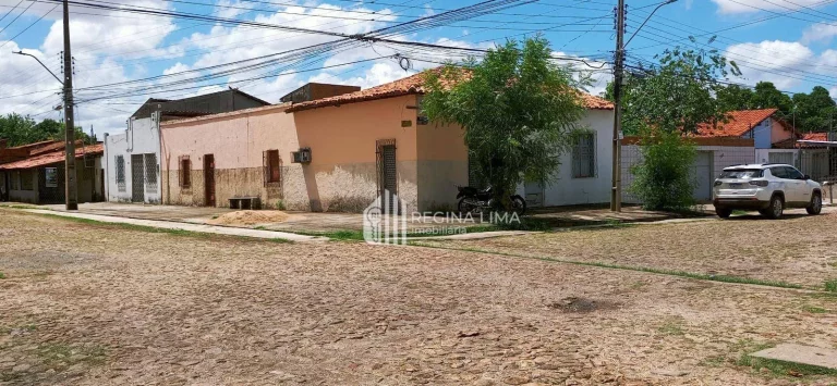 Imagem Casa pronta, excelente para PONTO COMERCIAL à venda por R$ 850.000,00 - Acarape - Teresina/PI