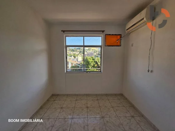 Imagem Apartamento com 2 dormitórios à venda, 66 m² por R$ 240.000,00 - Caonze - Nova Iguaçu/RJ