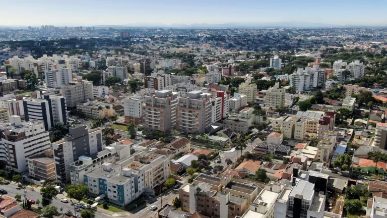 Imagem Apartamento Tipo - 03 Suítes - Água Verde