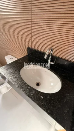 Imagem Casa geminada nova na Zona Norte de Londrina com 3 dormitórios (1 suíte), sala aconchegante, cozinha funcional e excelente localização próxima a comércios