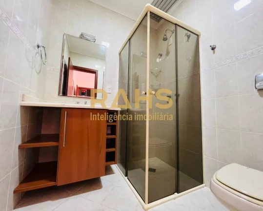 Imagem Casa averbada de alto padrão com privacidade e exclusividade junto à natureza no bairro América a...