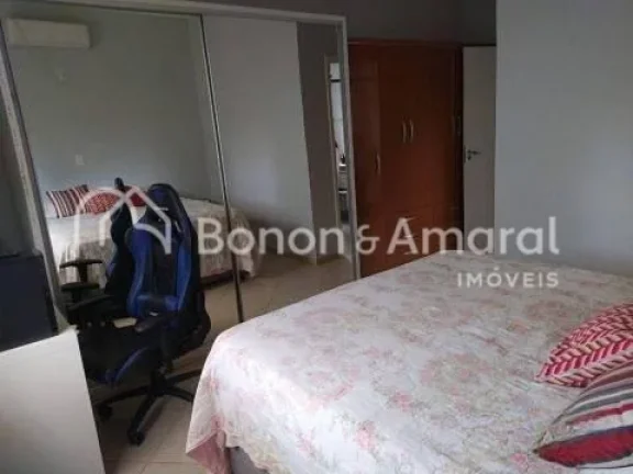 Imagem Linda casa em condômino de chácaras na cidade de Paulínia, próximo a Campinas. 

Com 2 ótimas s...