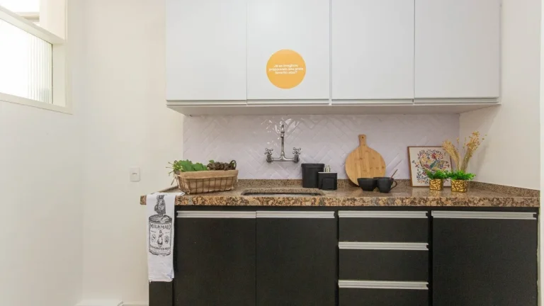 Imagem Apartamento Botafogo - 87M², 2 Dorms, 1 Vaga Demarcada, Playground, Área Verde, Ar Condicionado, Armários.