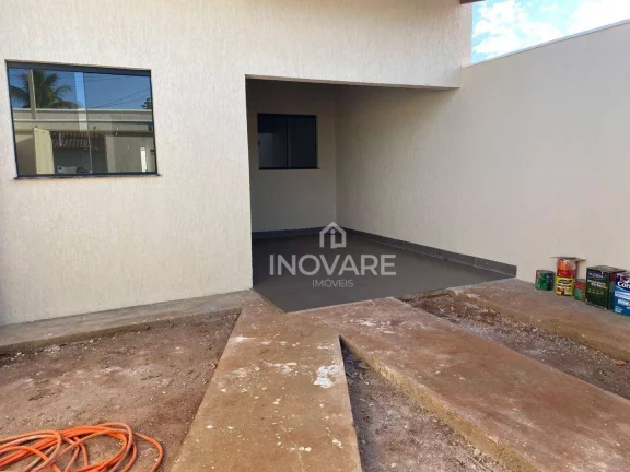 Imagem Casa com 3 dormitórios à venda, 100 m² por R$ 365.000,00 - Setor Planalto - Itumbiara/GO