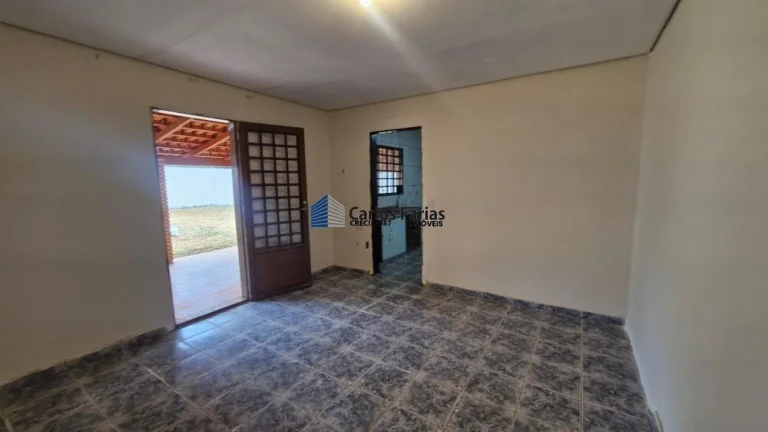 Imagem Casa em Condomínio para Venda em Brasília, Setor Habitacional Tororó (Jardim Botânico), 3 dormitórios, 1 suíte, 2 banheiros, 2 vagas