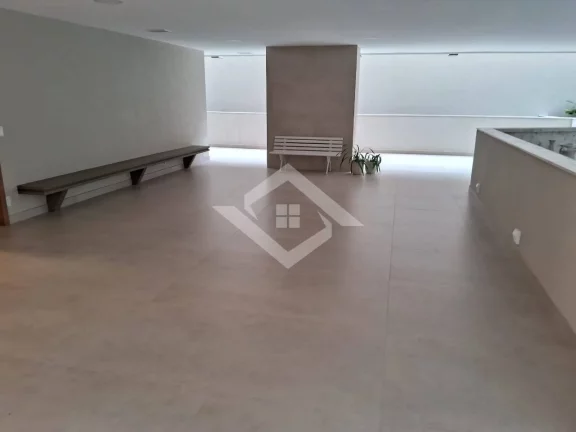 Imagem Apartamento Exclusivo na 3ª Quadra da Praia de Ipanema – 250m²