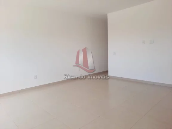 Imagem Casa Independente Linear c/ 100 m² à Venda na Vila do Peró