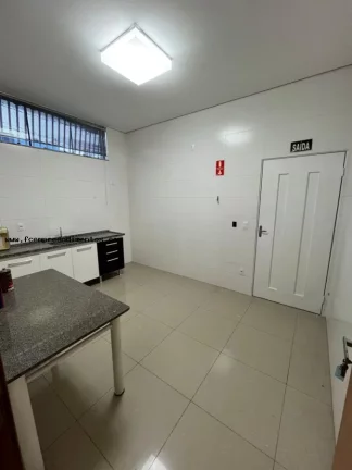 Imagem Sobrado Comercial para Locação em Limeira, Jardim Maria Bruschi Modeneis, 2 banheiros, 10 vagas