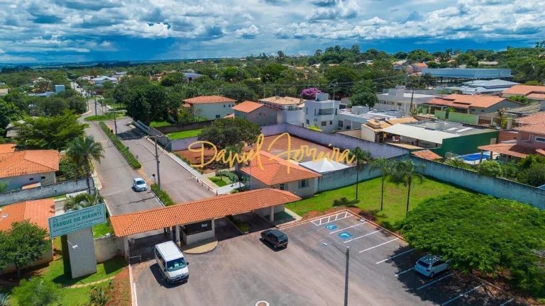 Imagem Terreno plano com 600 m² à venda no condomínio Parque do Mirante