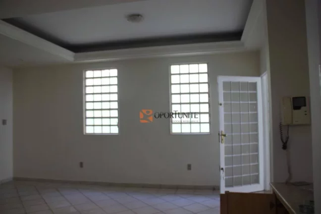 Imagem Casa comercial e ou residencial com piscina, sauna...