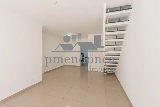 Imagem Cobertura Duplex em Higienopolis com 3 quartos (1 sui­te) e 1 vaga, 180m²
