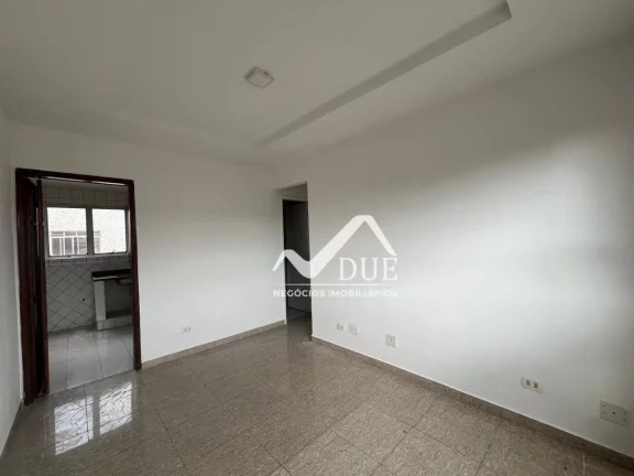 Imagem Apartamento com 2 quartos um deles suite, vaga demarcada de frente com vista livre e duas sacadas à venda, 76 m² por R$ 350.000 - Estuário - Santos/SP