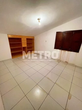 Imagem Aluguel de Ponto Comercial na Orla de Petrolina com 4 quartos, todos suítes