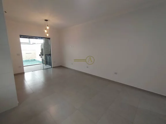 Imagem Casa nova e moderna, com Piscina à venda em Peruíbe