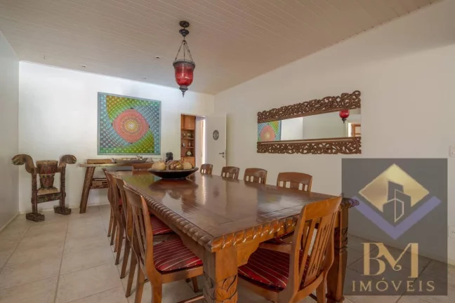 Imagem Belissima casa a venda no Litoral Norte, pé na areia, ideal para pousada.