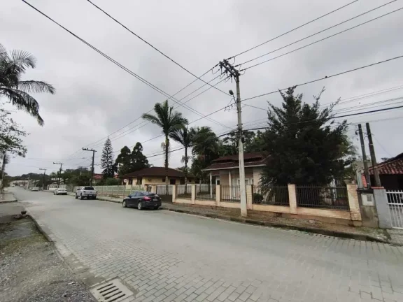 Imagem Terreno com 1.464 m² no bairro Vila Nova em Joinville