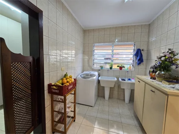 Imagem Sobrado à venda com 4 quartos, sendo 1 suíte, em JAGUARA, São Paulo - SP