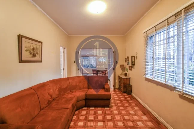 Imagem Casa de luxo na Vila Mariana: 4 quartos, 4 suítes, 2 salas, 6 banheiros, 2 vagas de garagem, 257m² - São Paulo-SP