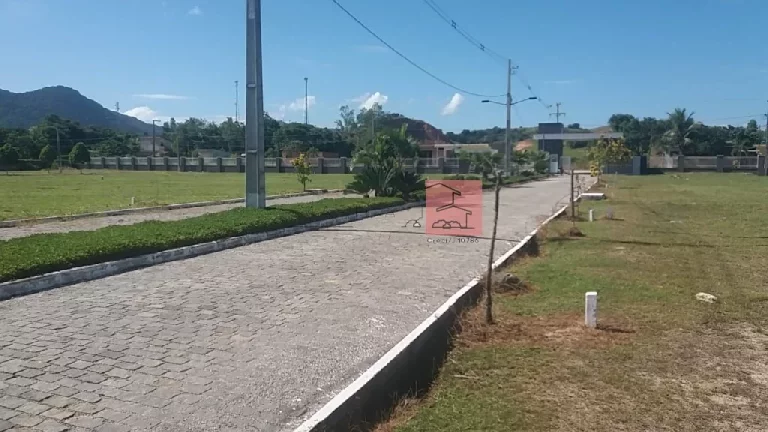 Imagem Terreno para Venda em Papucaia (Cachoeiras de Macacu)/RJ - 0 Dorm. 0 m2 Área Útil