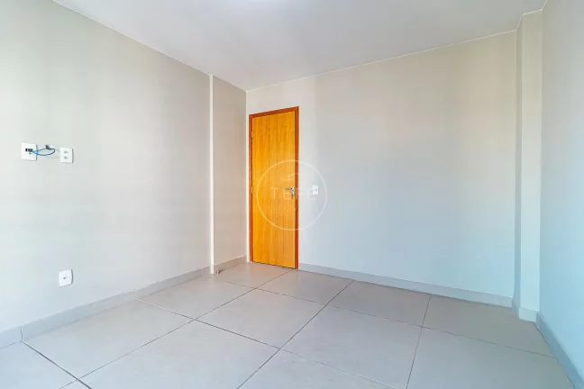 Imagem APARTAMENTO REFORMADO com 3 QUARTOS no CONDOMÍNIO GRAND PRIX - Barra Olímpica