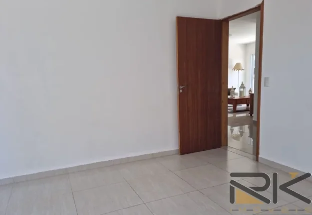 Imagem Apartamento no Parque Vivamar com 3 dormitórios sendo 1 suíte,sala 2 ambientes,região tranquila.
