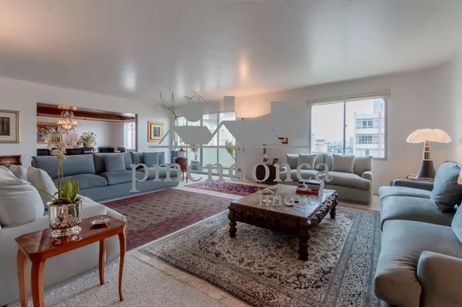Imagem Belíssima Cobertura Duplex com 623m², 3 suítes e 6 vagas
