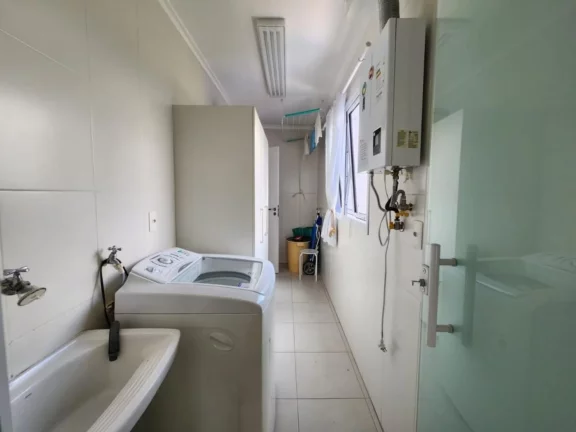 Imagem Imperdível! Apartamento à venda na Riviera de São Lourenço Módulo 02 com 3 quartos, 1 suíte, 2 salas, 2 vagas de garagem e 93,56 m².
