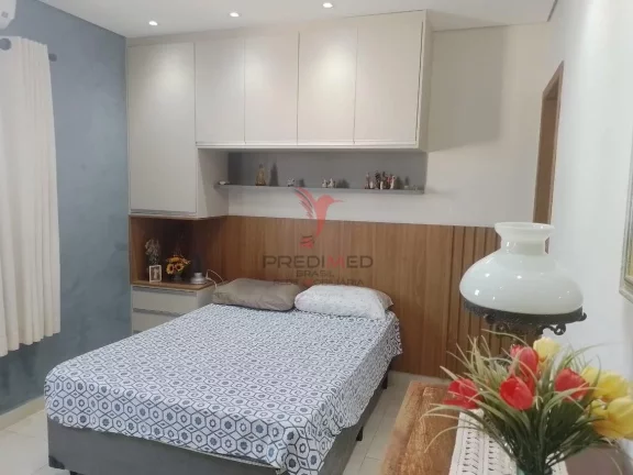 Imagem ...Oacute;timo apartamento com 2 quartos, um su...iacute;te, 01 banheiro social, cozinha, ...aacute;...