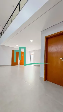 Imagem BARRACÃO Á VENDA NA AV AVENIDA PAULINO PUCCI EM FRANCA/SP - 240m² de terreno e 220m² de construção - Piso térreo com salão amplo, 02 banheiros mais
