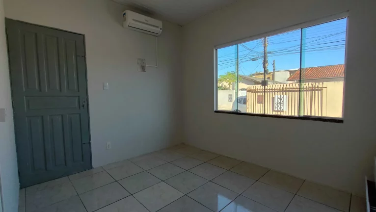 Imagem Casa com 3 dormitórios sendo 1 suíte e 2 vagas de garagem no bairro são Judas Itajai/SC