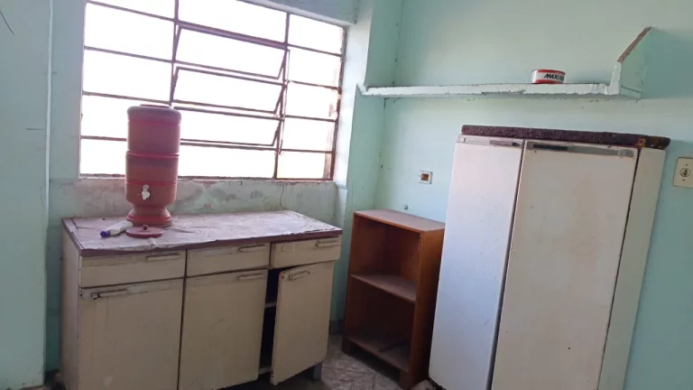 Imagem VENDO CASA COM QUINTAL NO BAIRRO CAMPO GRANDE!