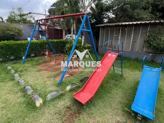 Imagem Belíssima Chácara à Venda  1.200m² de Lazer e Conforto!