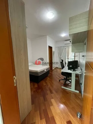 Imagem Sobrado à venda 3 Quartos, 3 Suites, 10 Vagas, 399M², Olímpico, São Caetano do Sul - SP