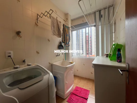 Imagem Apartamento a venda na quadra do mar, localizado no Centro Sul de Balneário Camboriú.